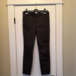 GAP Women's Straight Leg Stretch Jeans in Dark Gray